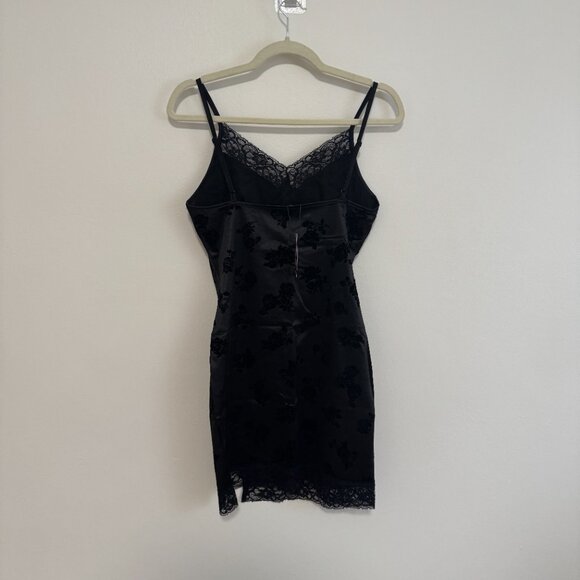Cider Lace Bodycon Dress, Black, Size S - Picture 2 of 2